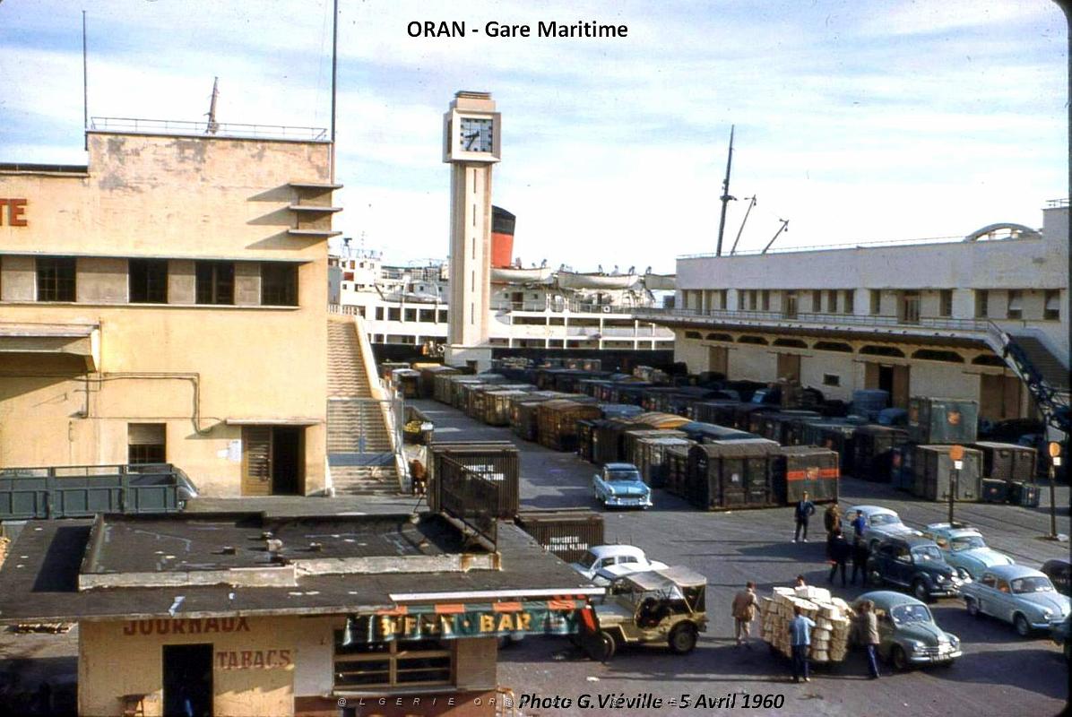 Oran - Gare maritime et l'Horloge.jpg